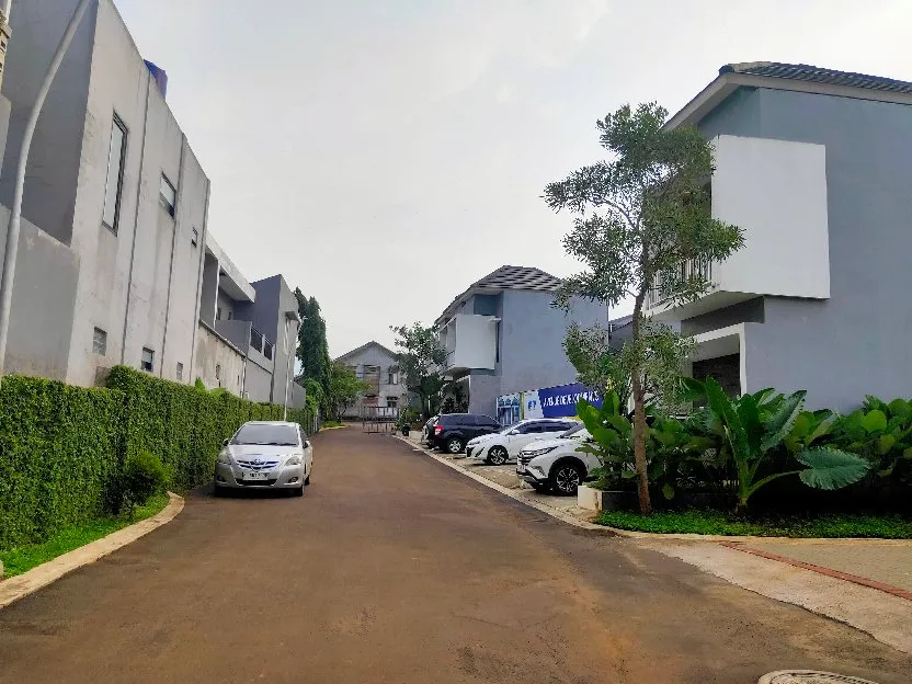 Rumah siap huni dan bebas dari banjir