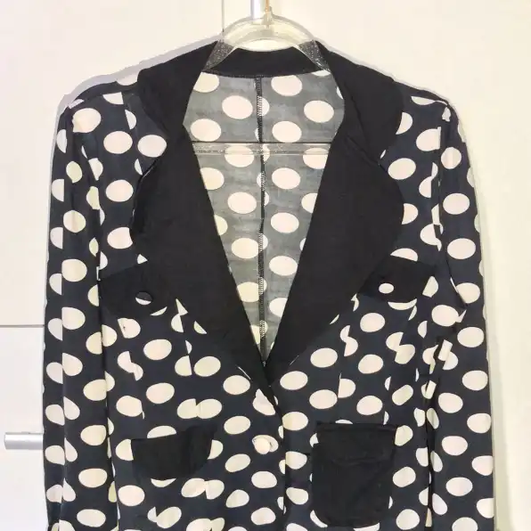 Blazer Polka Wanita