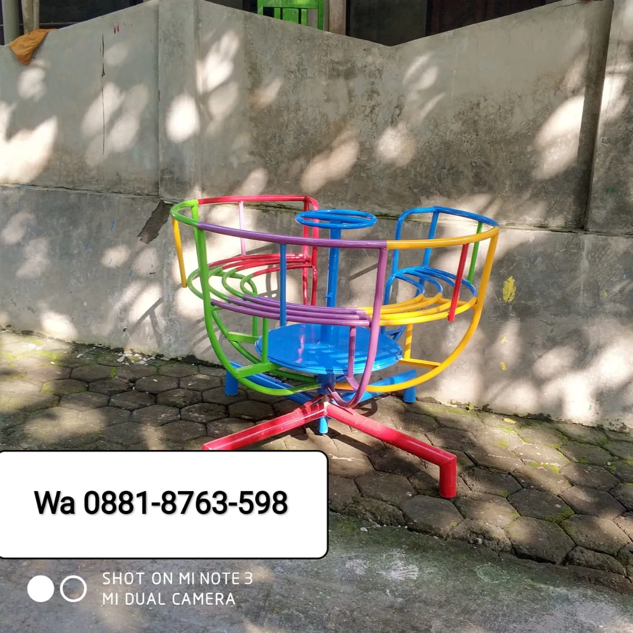 Produsen Ayunan Besi Taman dan Playground Set Permainan di Cermee Bondowoso