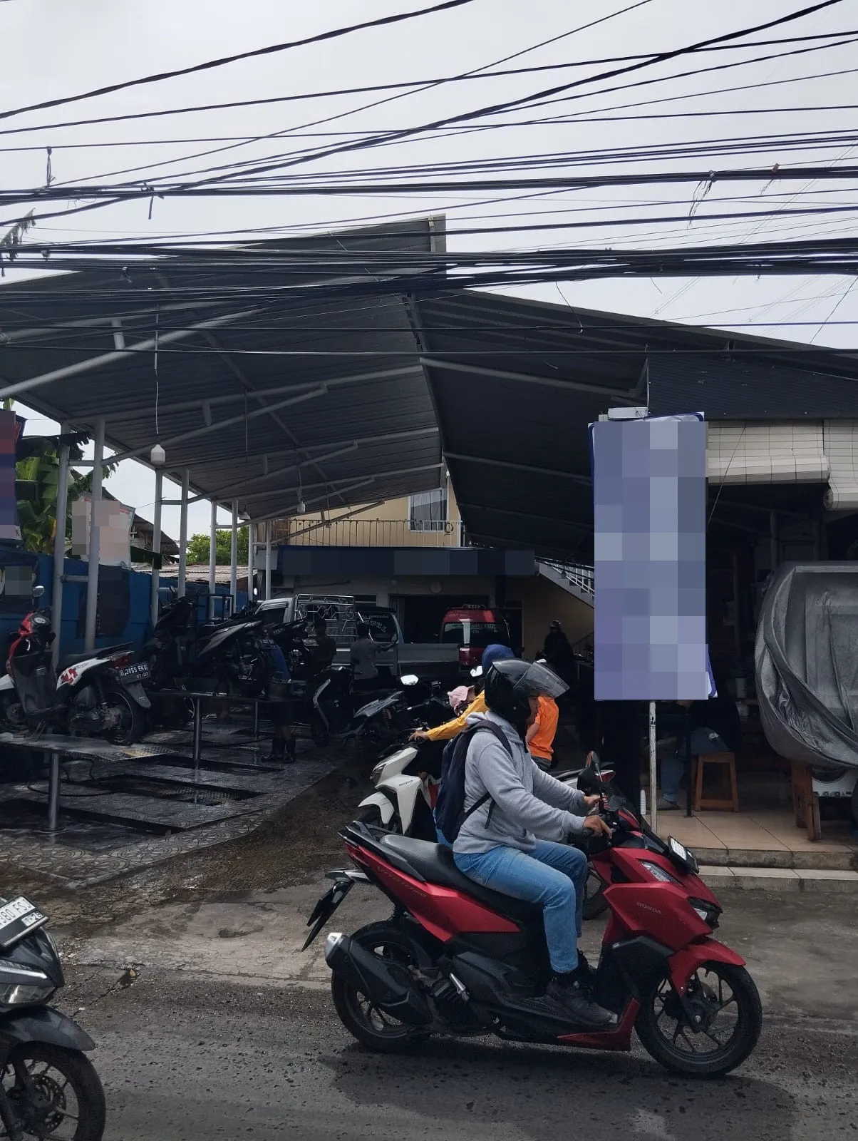 Dijual Tempat Usaha di Raya Pitara Kota Depok Strategis