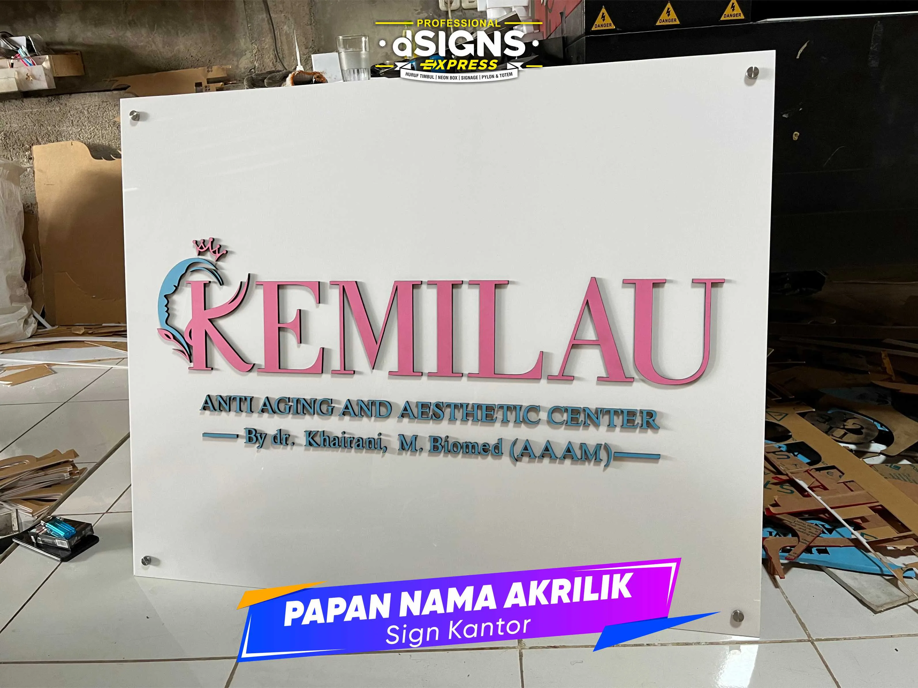 Papan Nama Usaha - Papan Nama Kantor - Papan Nama Akrilik