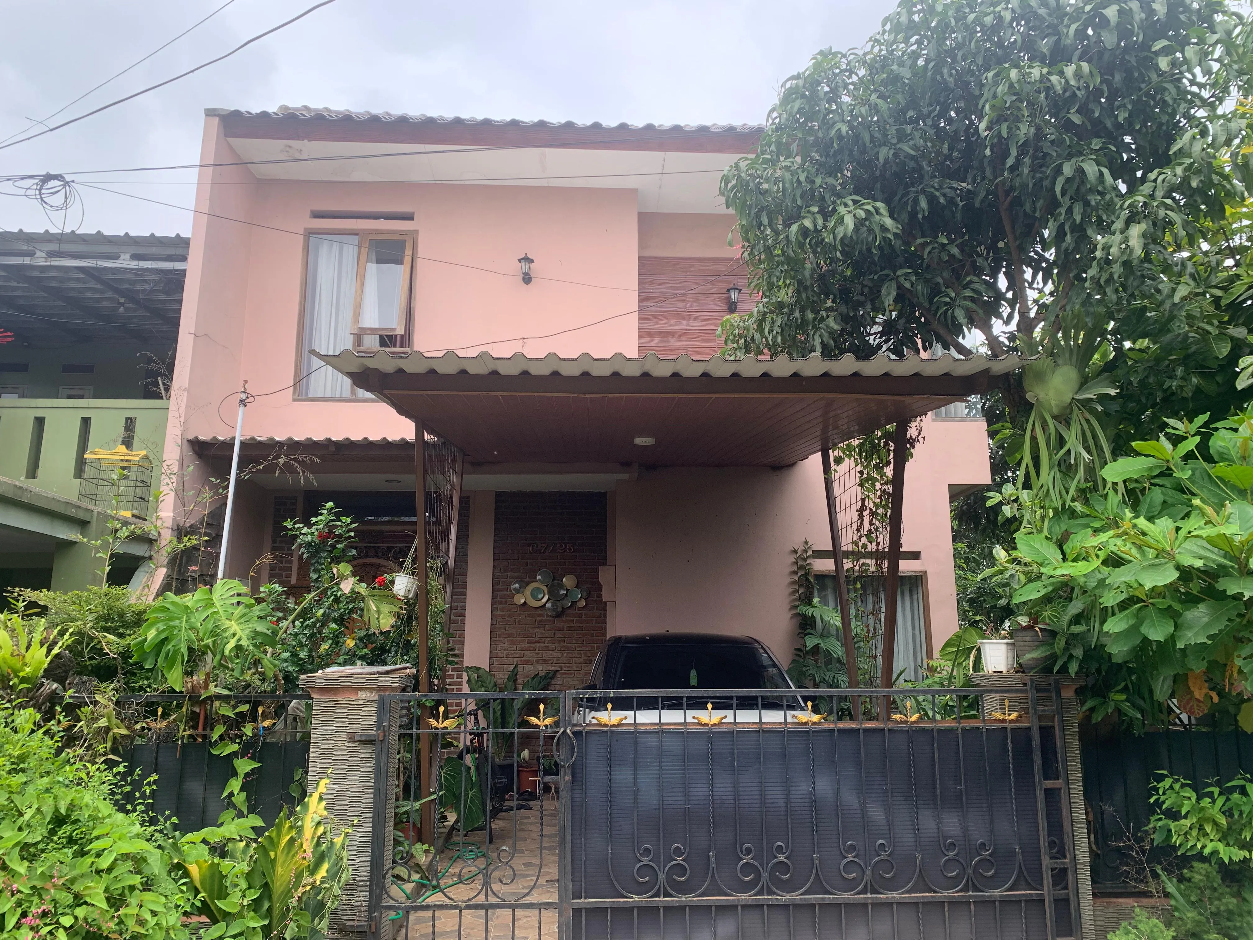 Dijual Rumah Siap Huni di Komplek Bandung Indah Raya, Bandung
