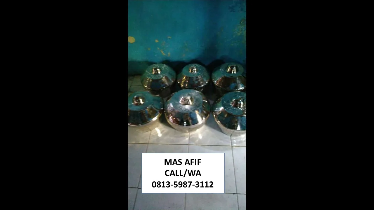 Pengrajin Gong Kabupaten Bombana
