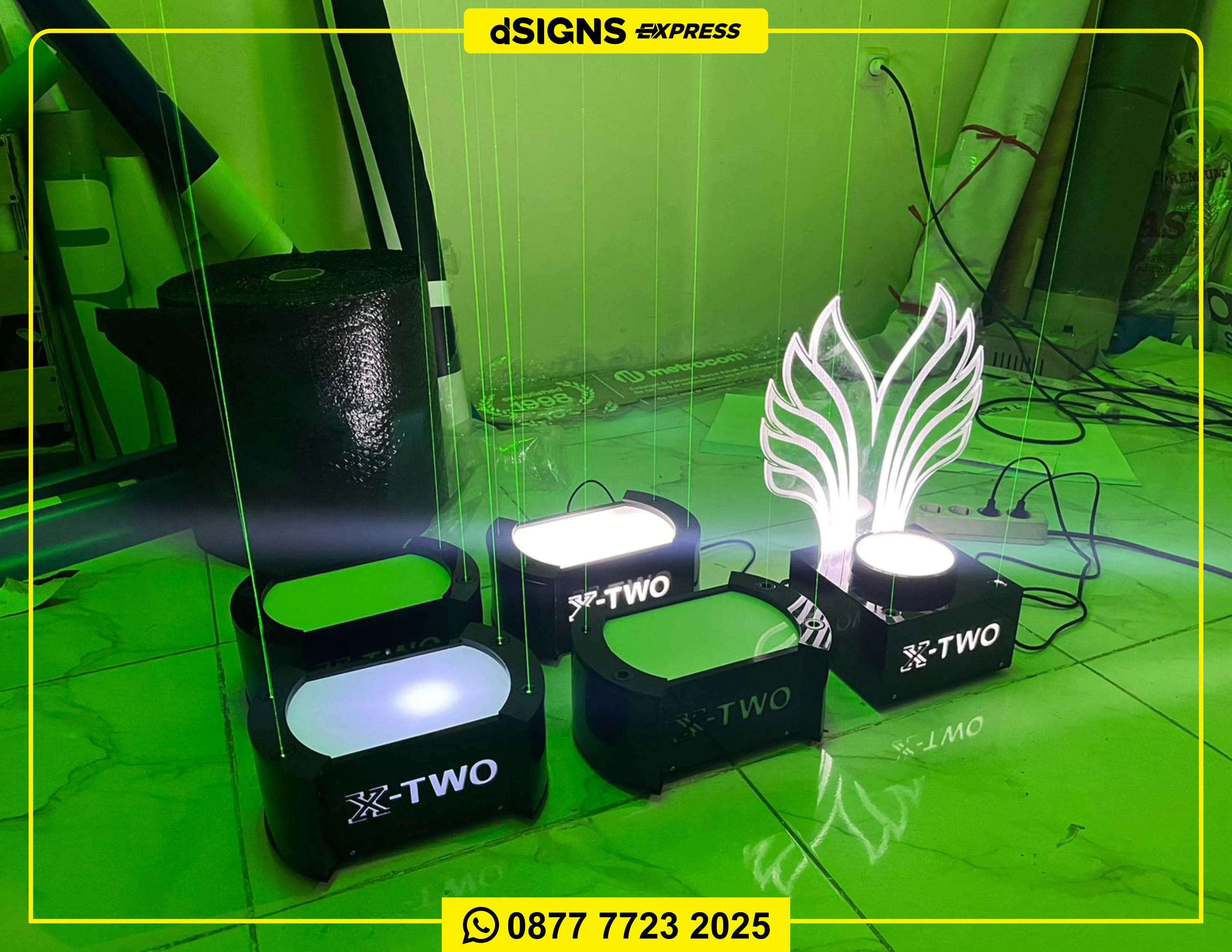Display Lampu Akrilik Tempat Minuman Mewah