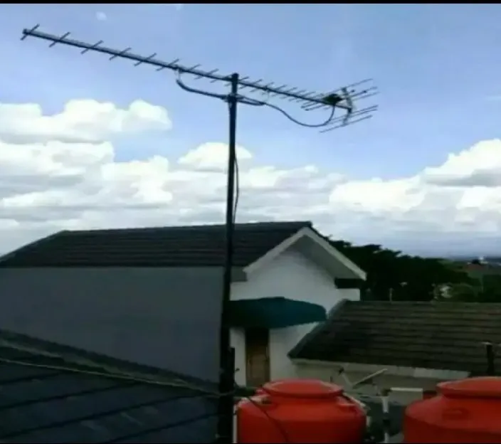 teknisi jasa ahli agen pasang antena TV digital dan service parabola gunung Kaler Jayanti Jambe