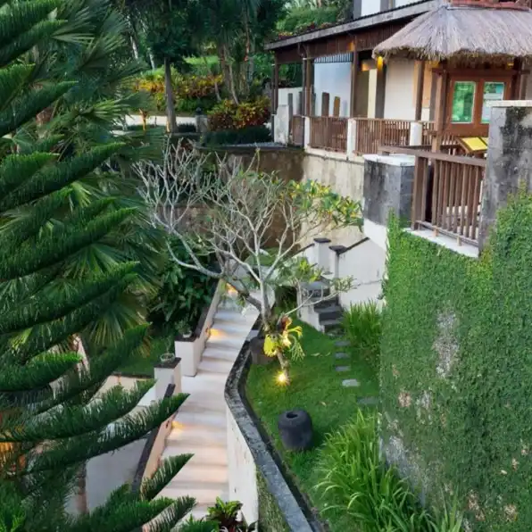 Jual Hotel Villa Bintang 4 Strategis di Desa Kenderan Ubud Bali