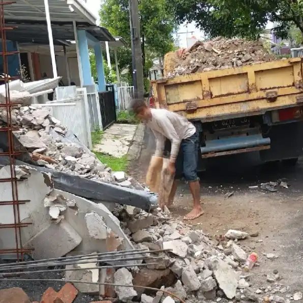 jasa truk buang puing sampah proyek