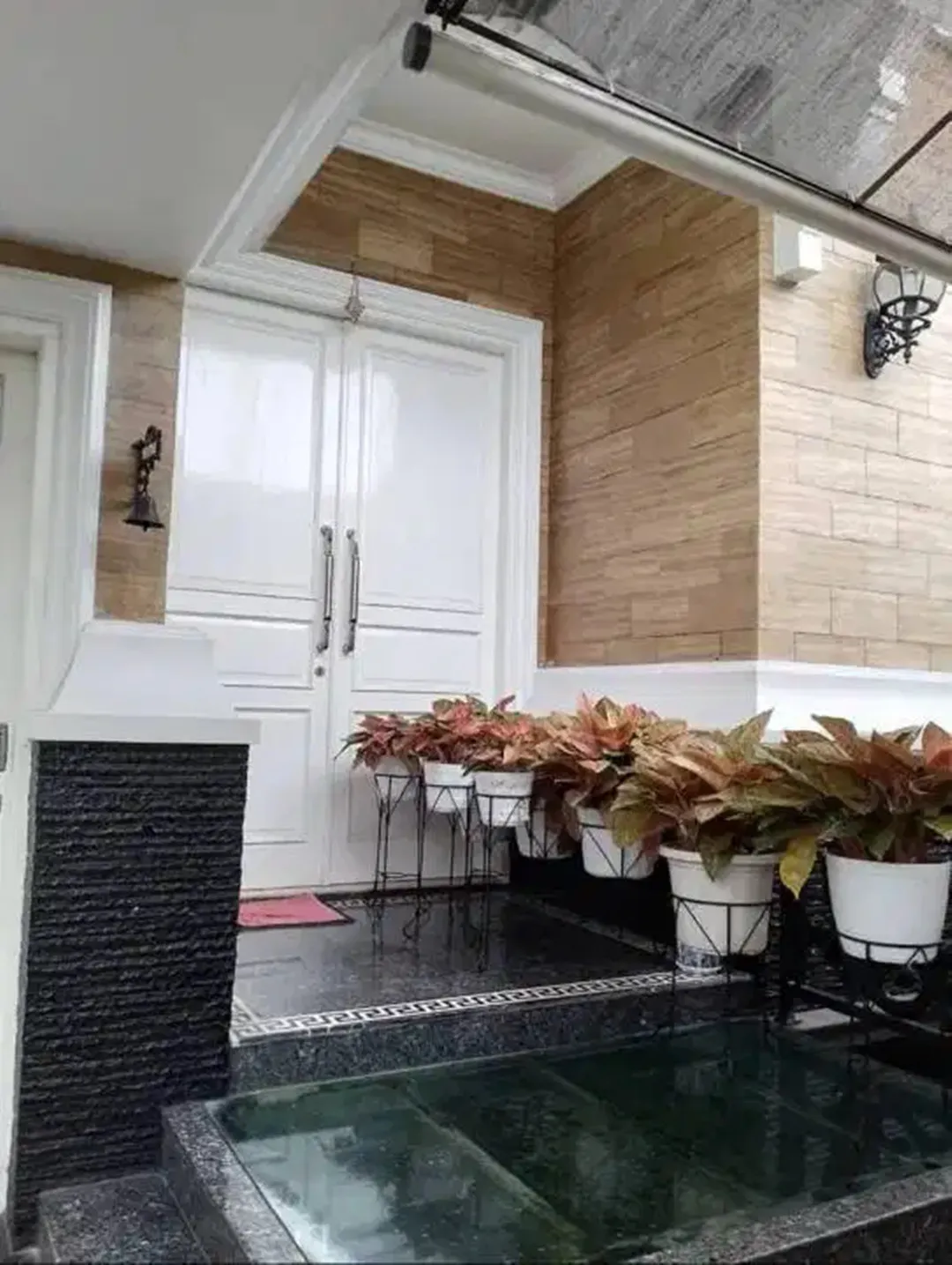 Jual Rumah Mewah Bagus Perum Cakra Wijaya Jakarta Timur