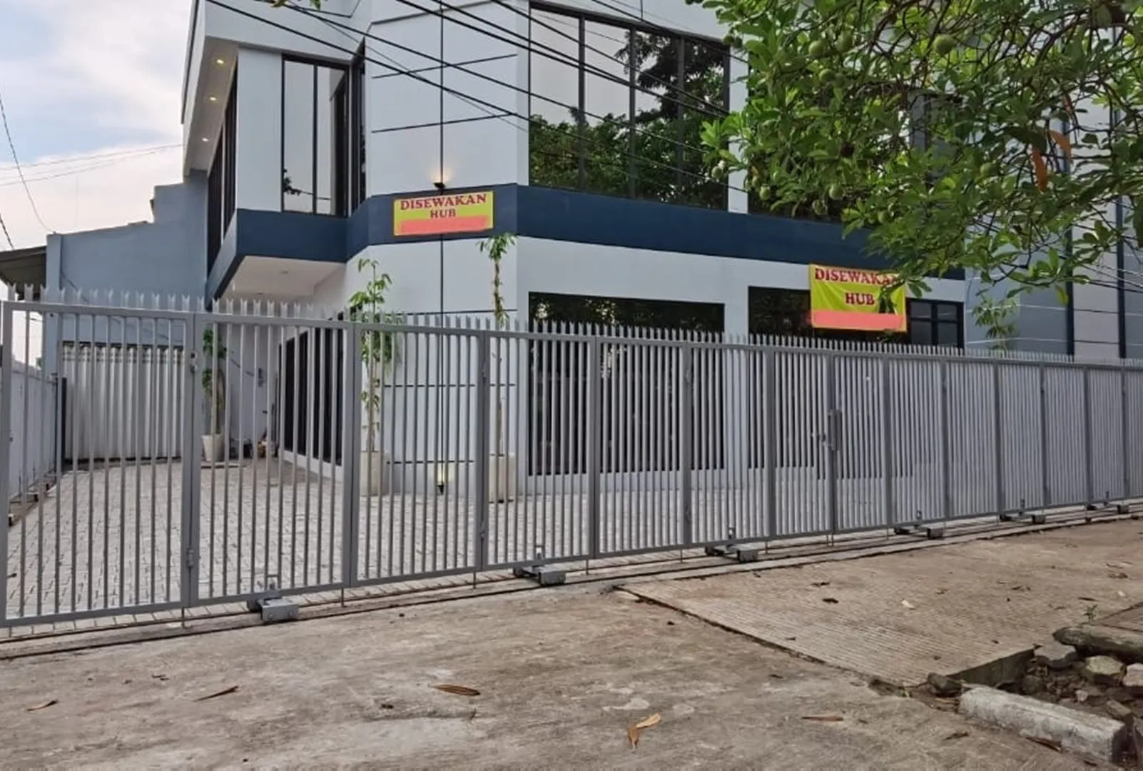 Sewa Tempat Usaha Kantor Hook di Raya Kenjeran Surabaya