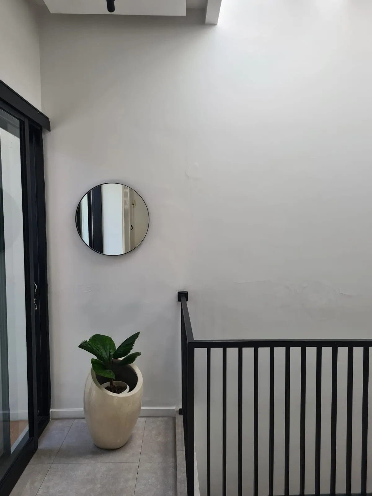 Jual Rumah Minimalis Bagus Buckingham Royal Residence Surabaya