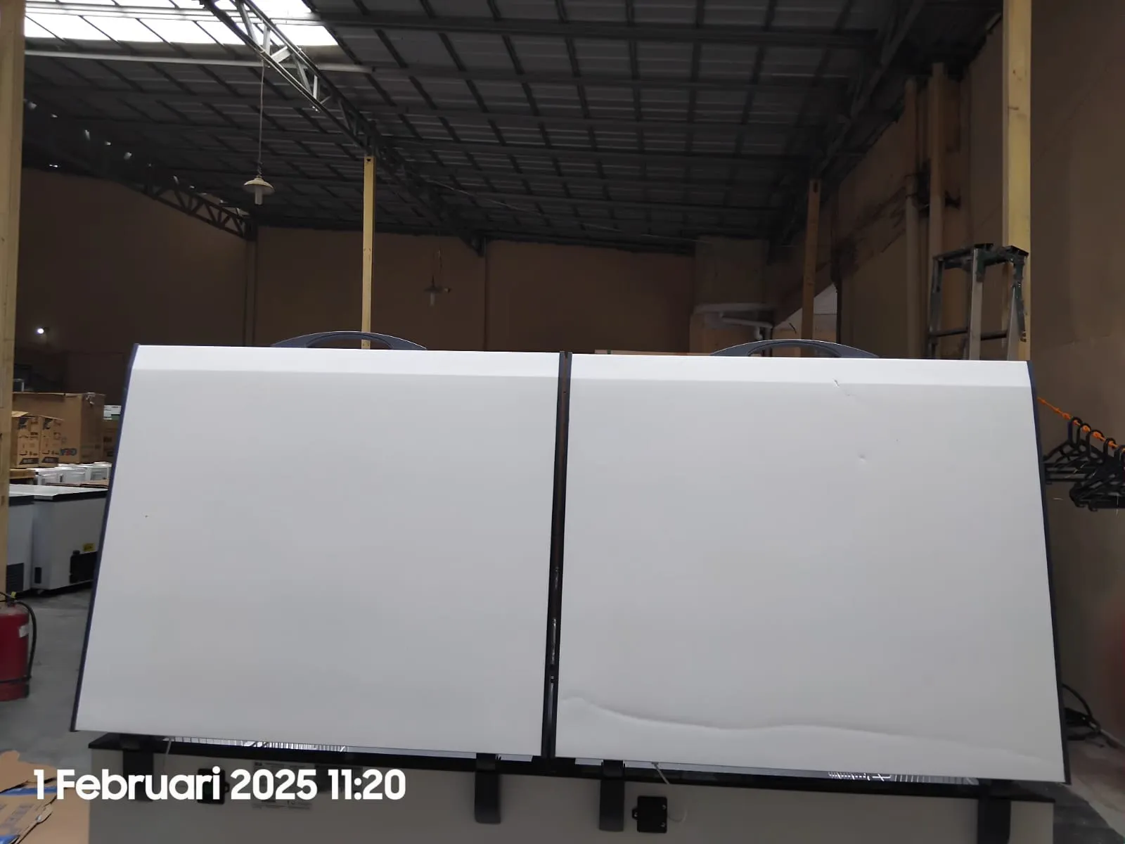 PROMO CUCI GUDANG NEW Gea AB-900-T-X Chest Freezer Box Pendingin Makanan Beku Frozen Food Ice Cream