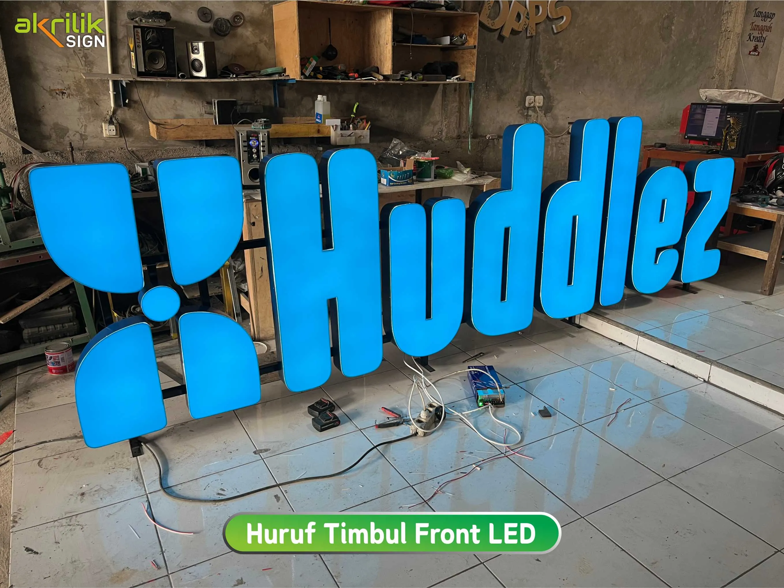 Akrilik Sign Jasa Professional Huruf Timbul dan Neon Box Bandung