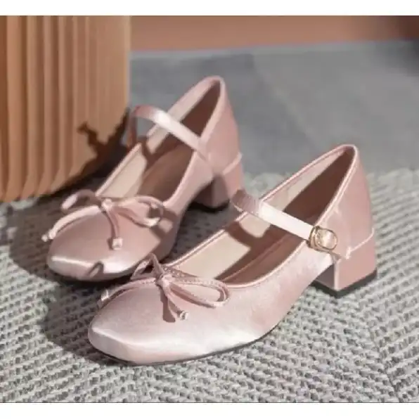 Slip On mules & Mary Janes Sepatu sandal wanita