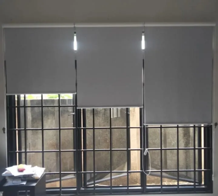 Jual vertikal blind kantor mampang