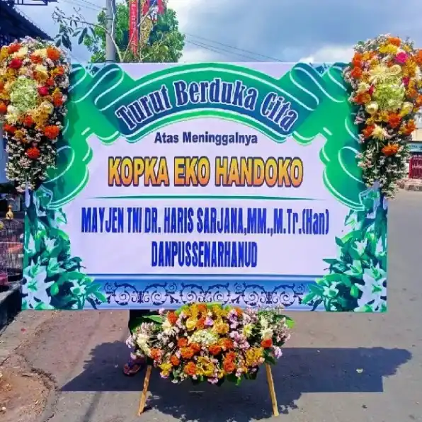 Karangan Bunga Blitar