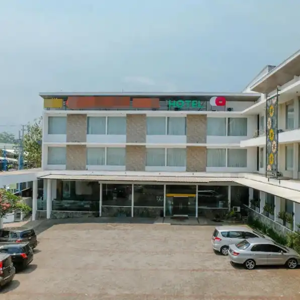 Jual Hotel Mewah Siap Pakai di Daerah Gebang Jember