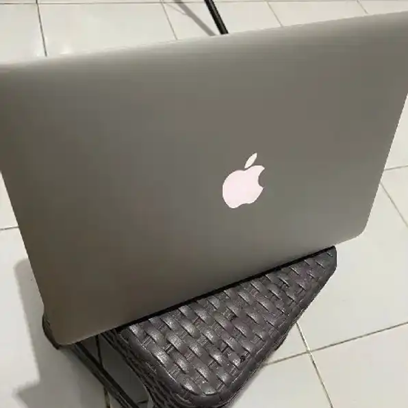 macbook semarang