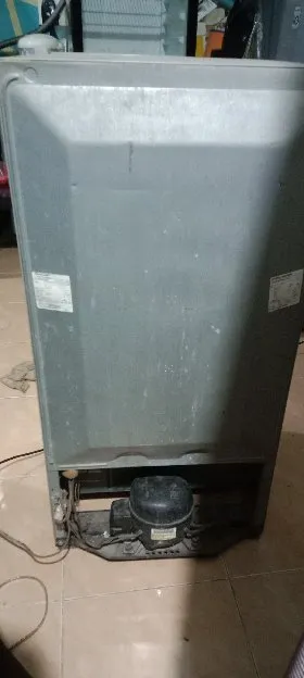 Kulkas Sharp 2 Pintu murah bersih dan dijamin normal jaya