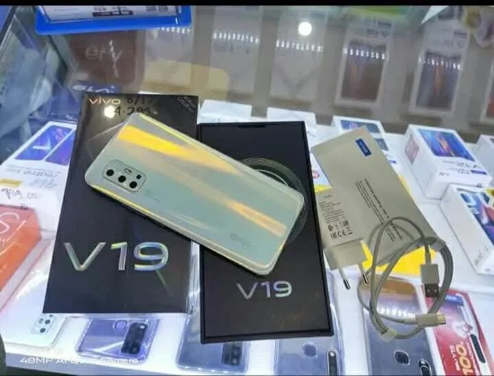 HP VIVO V19