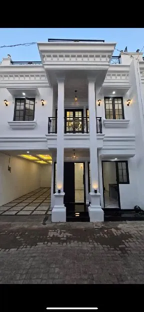 Rumah mewah harga murah di Depok tanah baru beji