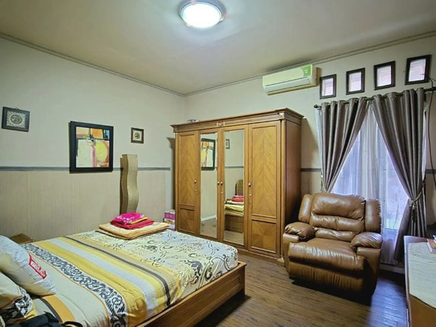 Jual Rumah Mewah di Cakra Wijaya Jakarta Timur Shm