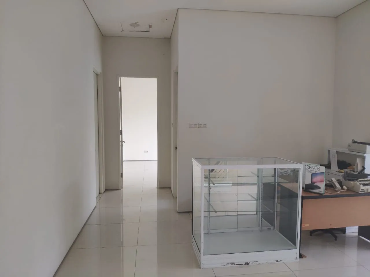 Dijual Rumah Modern Minimalis di Graha Family, Surabaya