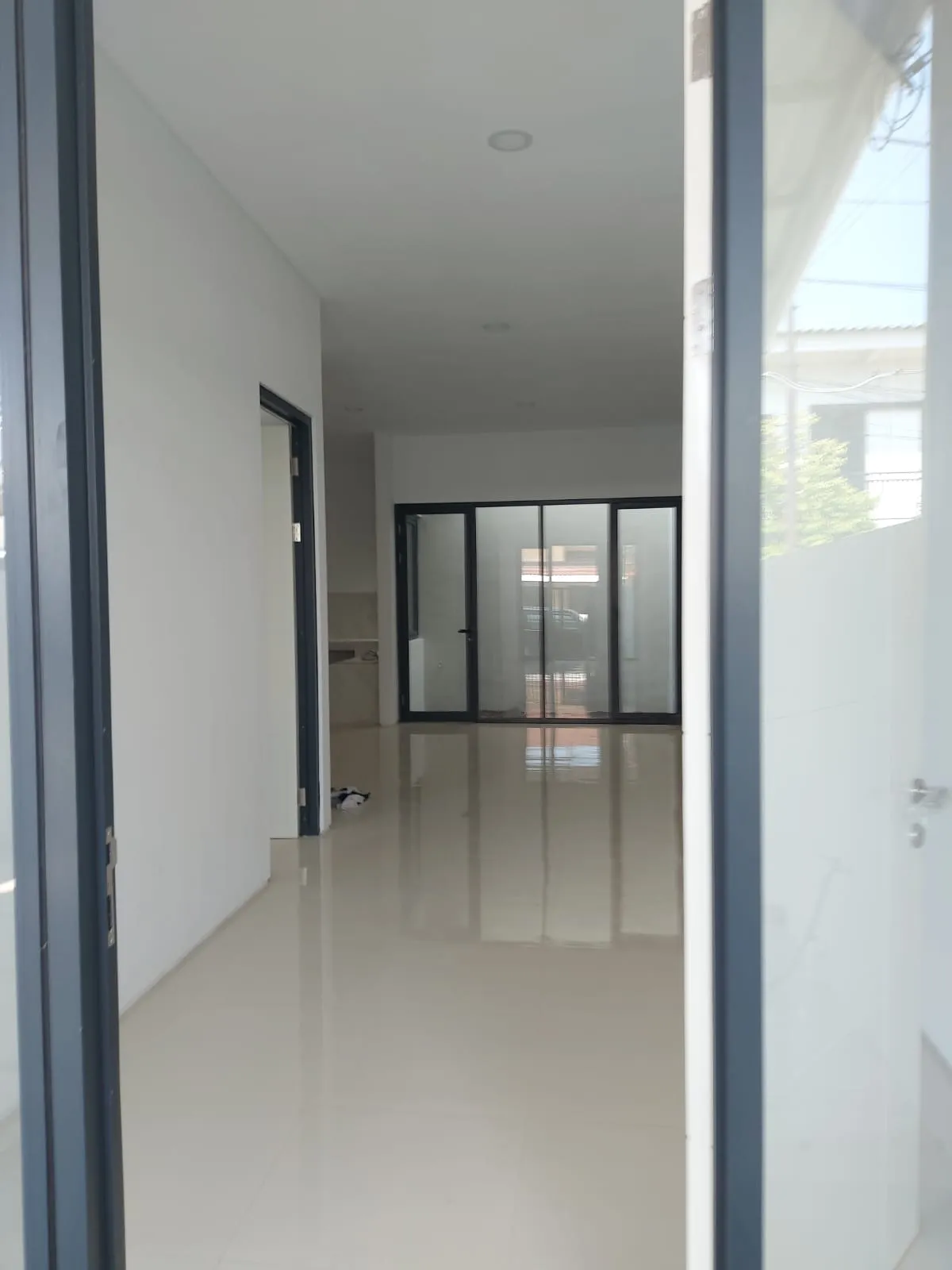 Dijual Rumah 2 lantai baru gress di Satelit Utara Surabaya Barat