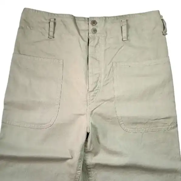 Baggy Pants 4 Big Pocket • Cream Khakis