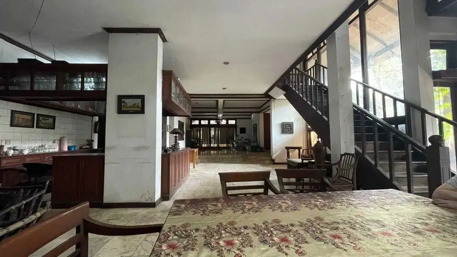 Jual Rumah Hook Strategis di Bintaro Utara Jakarta Selatan