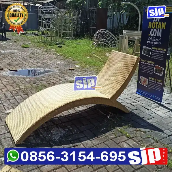 0857-5596-9664 sunbed rotan sintetis, kursi jemur rotan