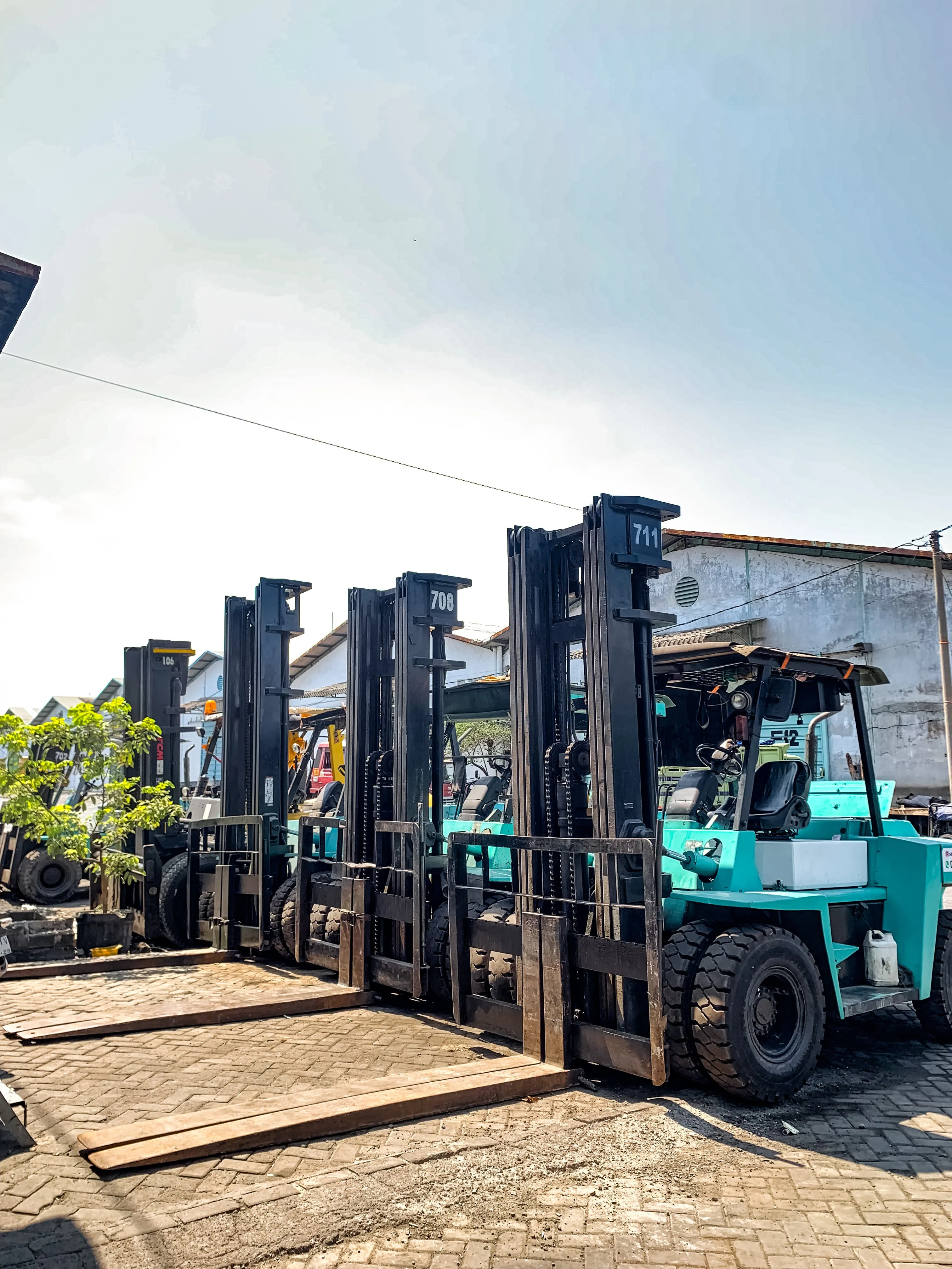Rental Forklift terpercaya daerah Krembangan Surabaya