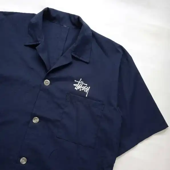 Boxy Shirt Open Collar Stussy • Custom