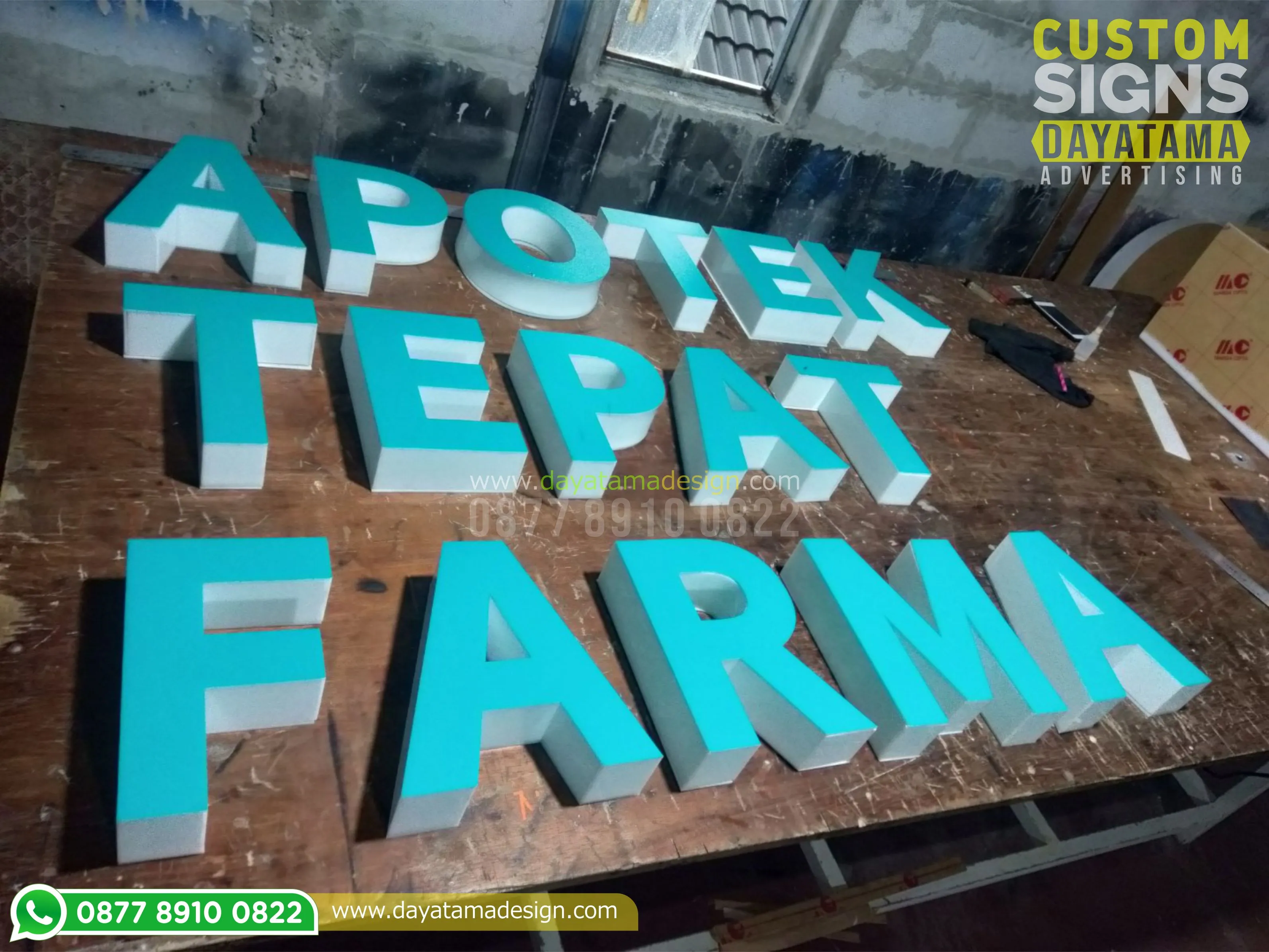 Jasa Pembuatan Papan Nama Huruf Timbul Akrilik