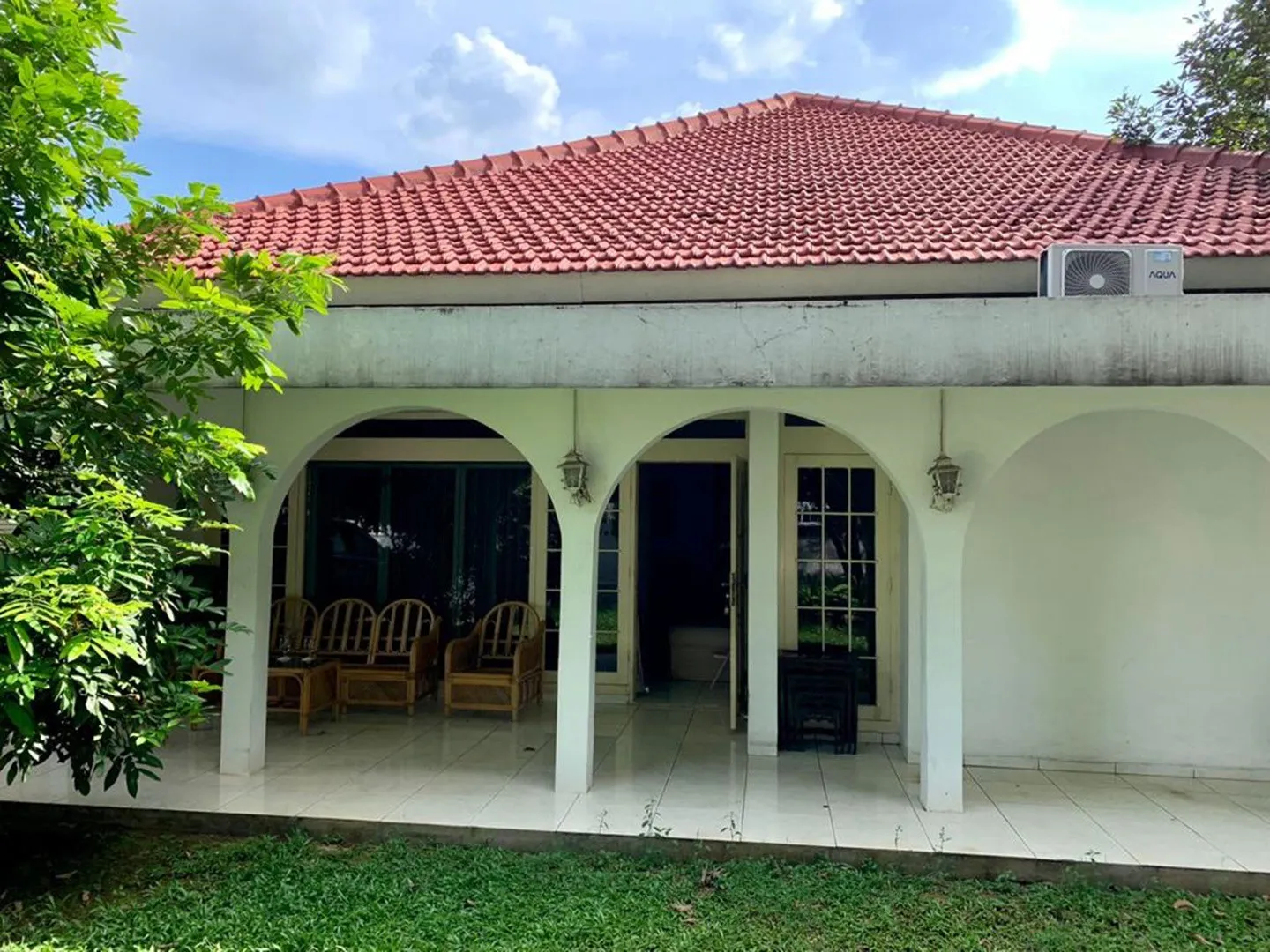Jual Rumah Lama Bagus Strategis di Waringin Permai Jakarta Timur