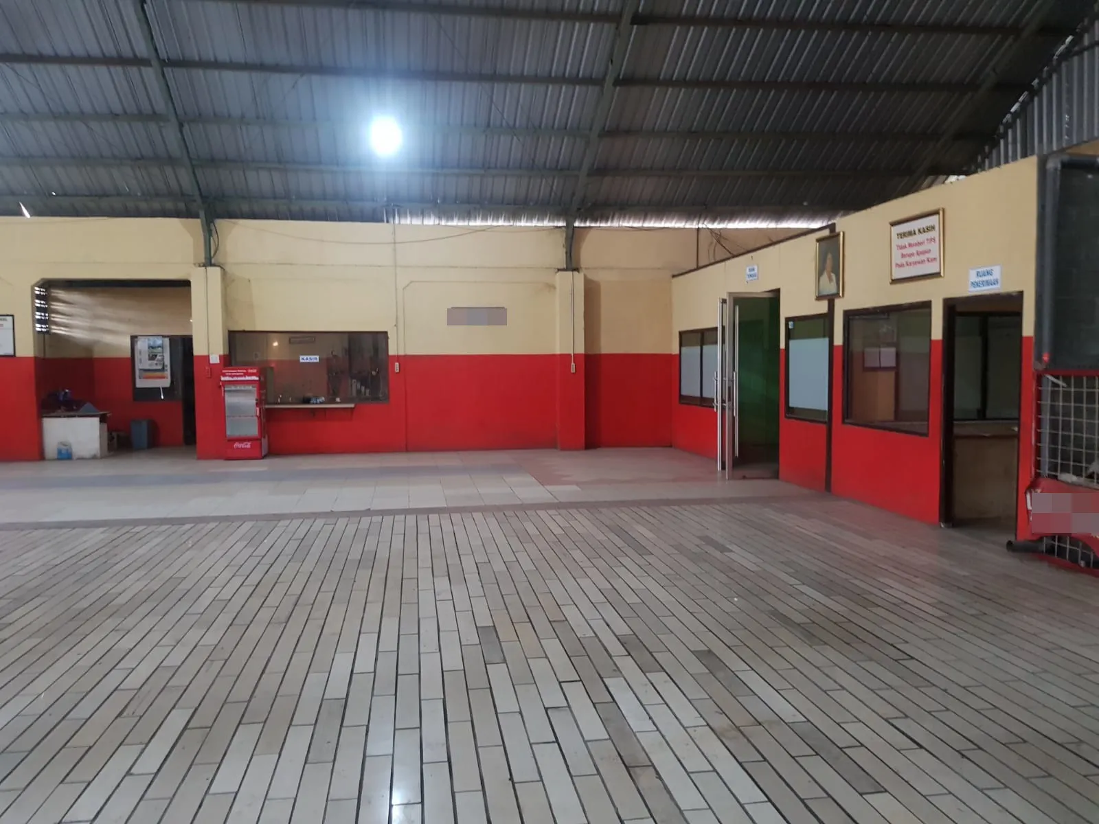 Jual Gudang dan Tempat Usaha di Jalan Kedondong Magetan Shm