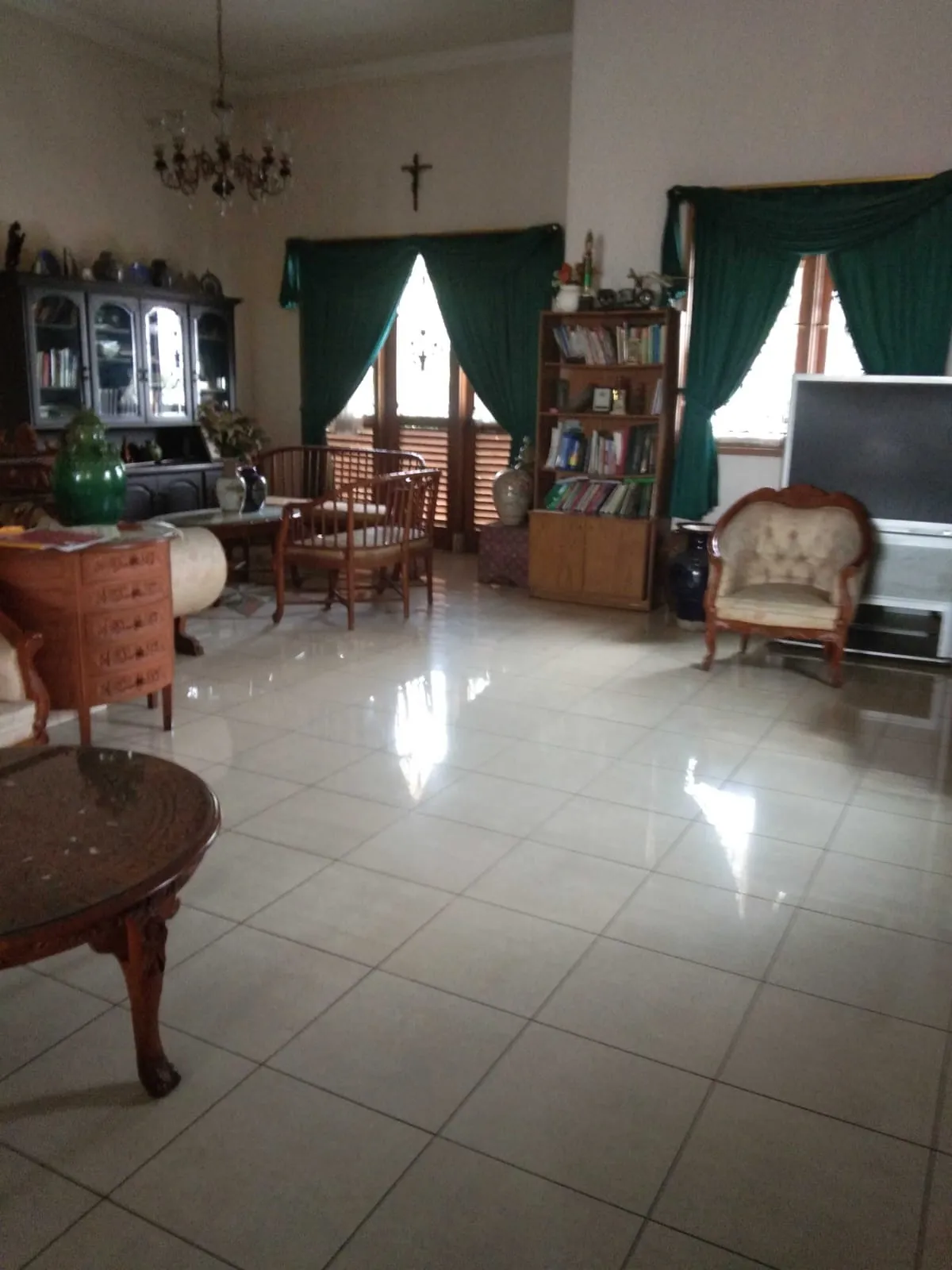 Jual Rumah Kos Kosan Strategis di Pelita Air Service Jakarta Timur