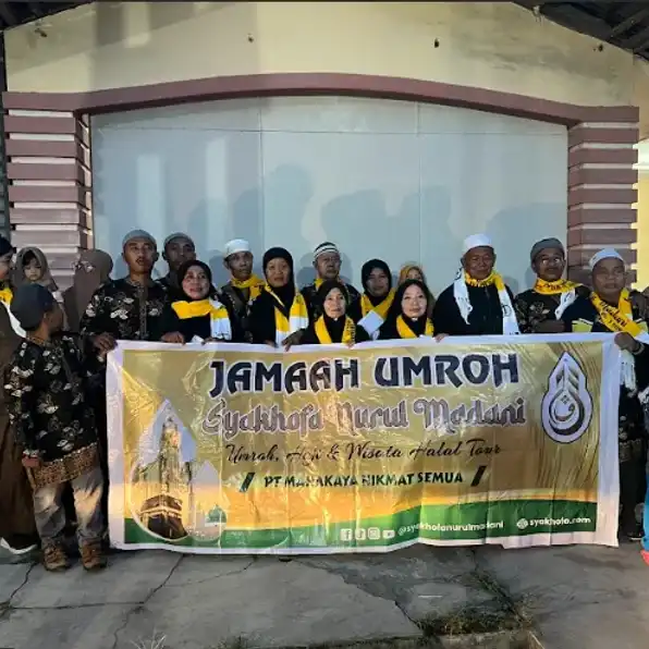 0821-1993-6943 Jasa Travel Umroh januari 2026 Tangerang Denpasar SYAKHOFA NURUL MADANI