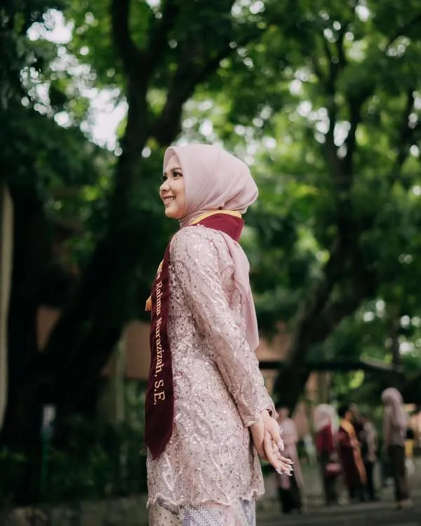 TERBARU, Kebaya Modern Wisuda, Kebaya Tunangan, Perpisahan Sekolah, Makasar, NENG LINA KEBAYA