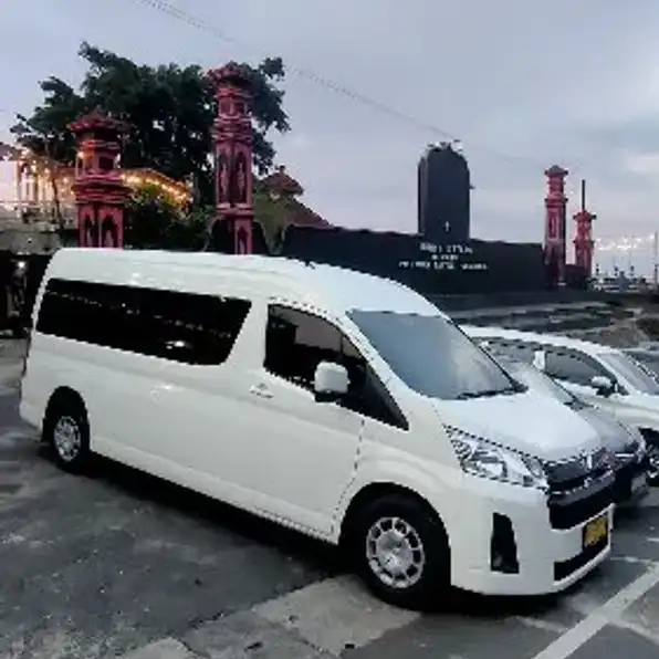 Sewa Hiace Premio Palembang 0853-6666-6717 Mutiara indah