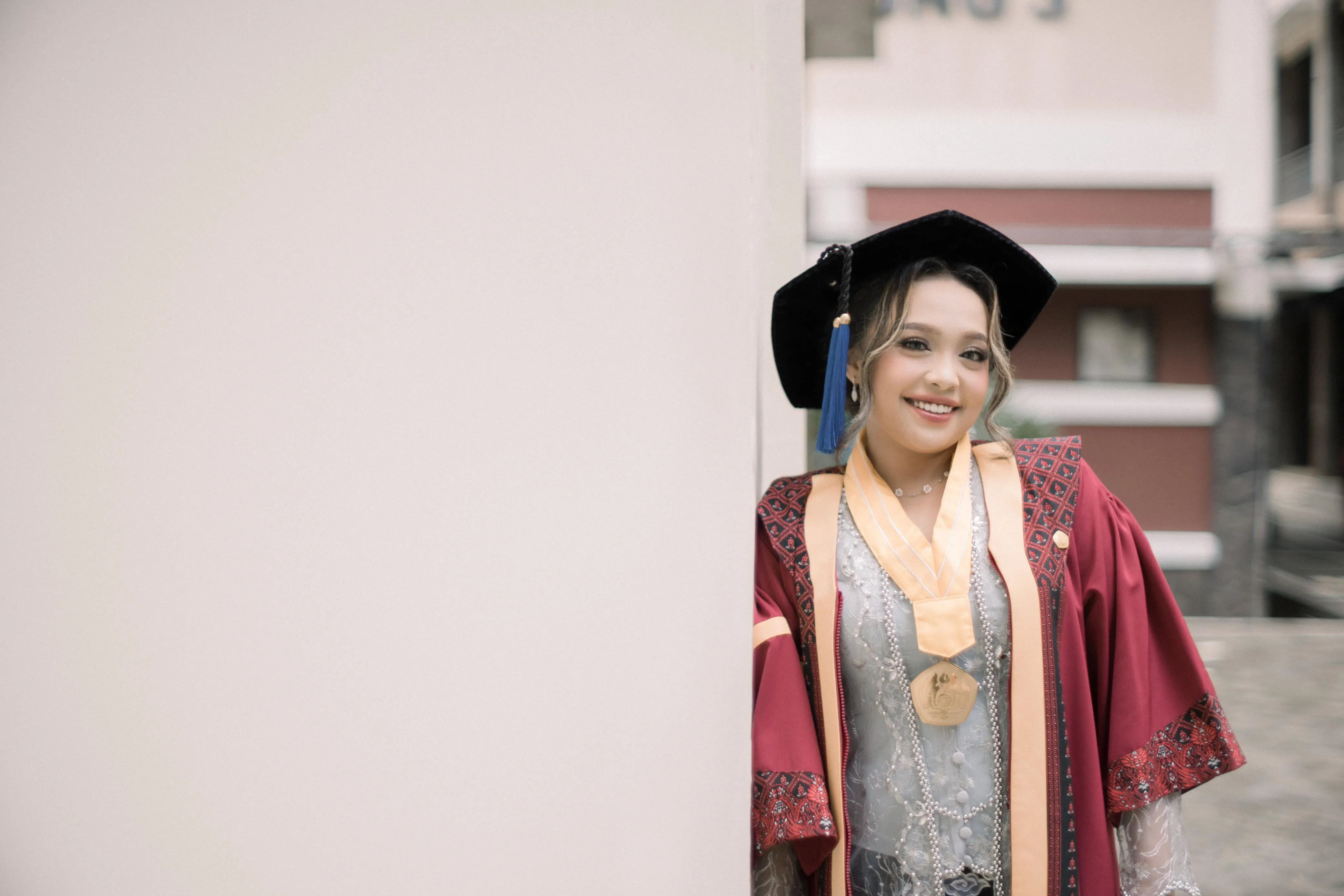 Eksklusif, Kebaya Modern Wisuda, Kebaya Tunangan, Perpisahan Sekolah, Lombok, NENG LINA KEBAYA