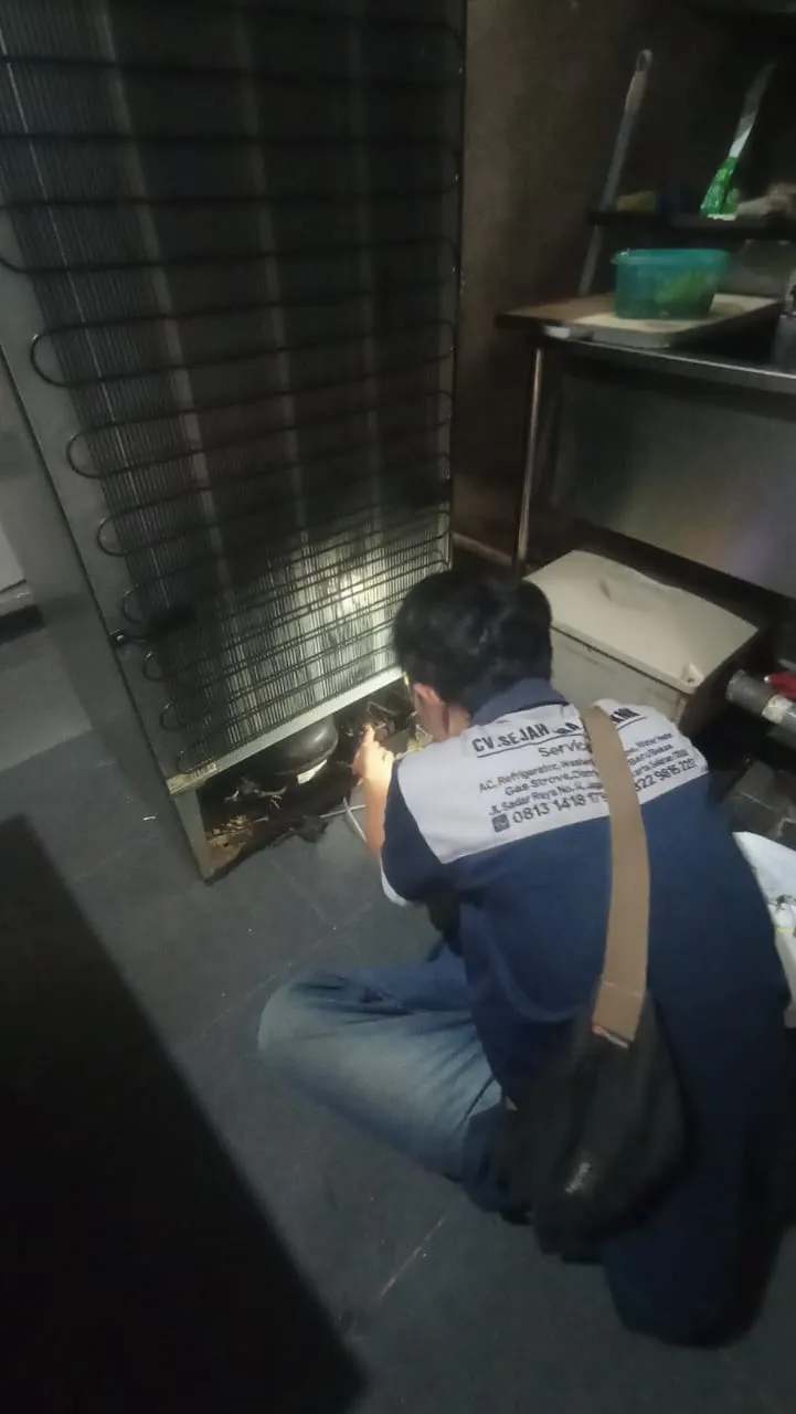 Jasa Service Kulkas Palmerah, Palmerah, Jakarta Barat Terdekat CV. Sejahtera Jaya Teknik