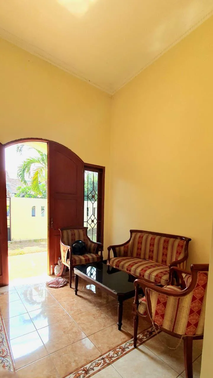 Dijual Rumah SHM di Perumahan Istana Mentari, Sidoarjo