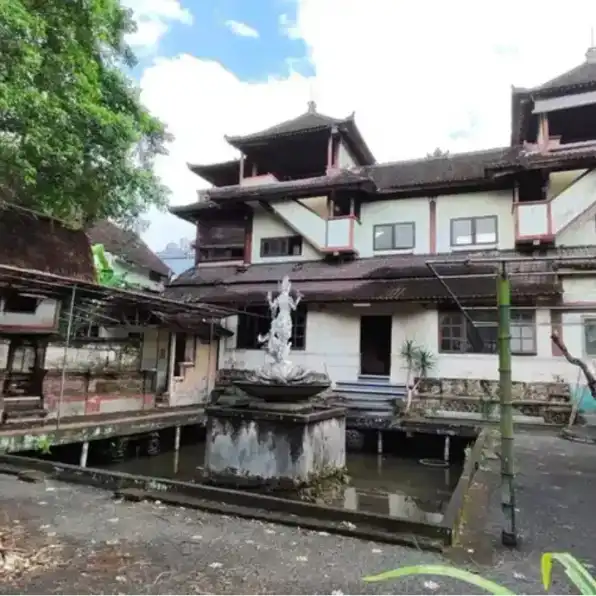 Tanah Bangunan Ex Restoran Strategis di Ubud Gianyar Bali