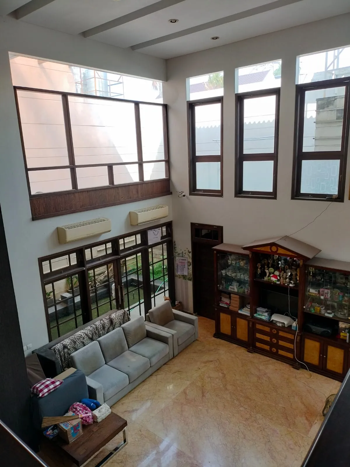Dijual Rumah 2 Lantai di Dharmahusada Indah Barat, Surabaya