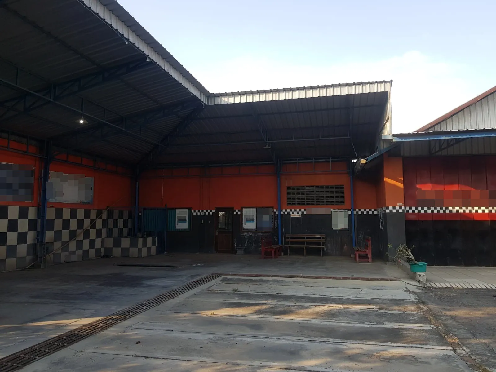 Jual Gudang dan Tempat Usaha di Jalan Kedondong Magetan Shm