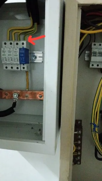 Pemasangan Baru Penangkal Petir Cikalongwetan