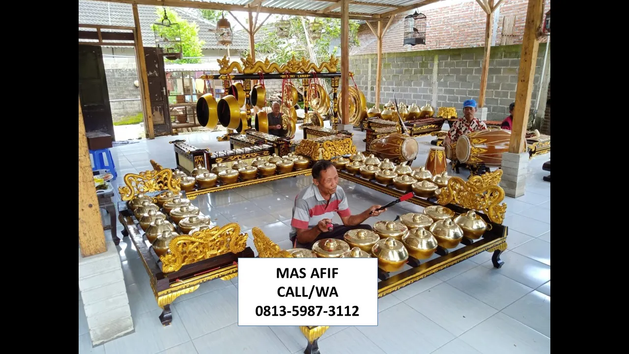 Pengrajin Gong Bobong