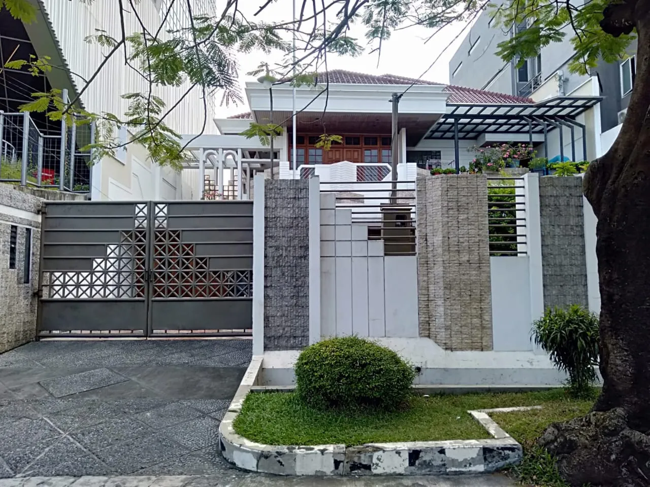 Dijual Rumah Mewah Shm Tegalsari di Pusat Kota Surabaya