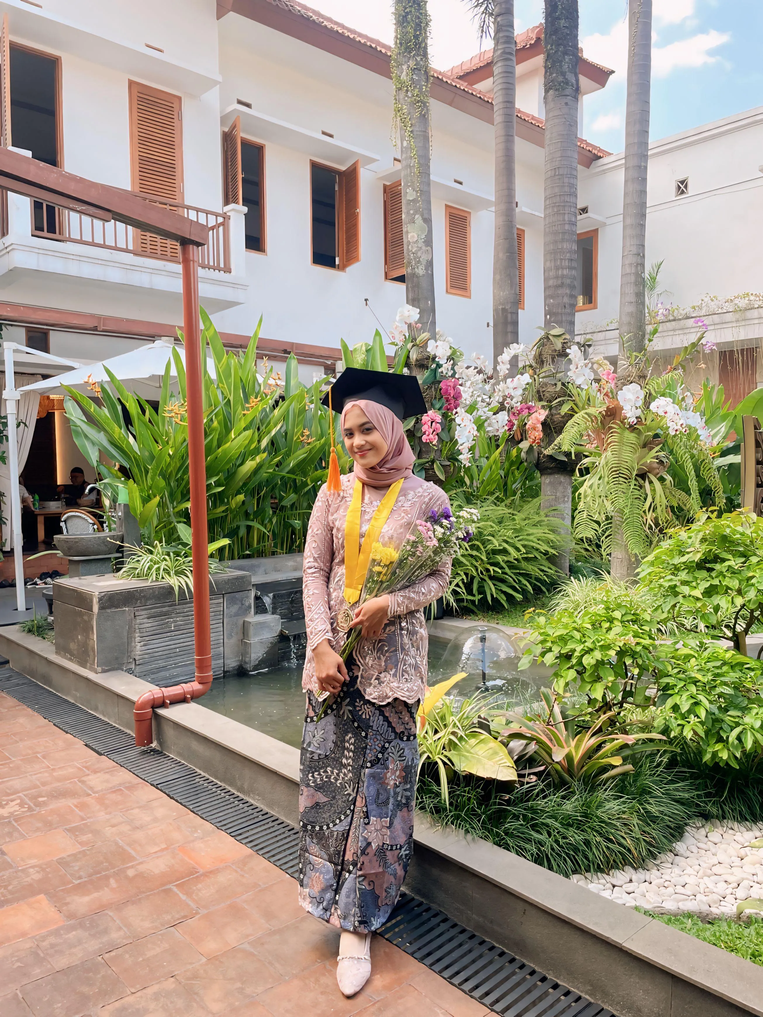 Eksklusif, Kebaya HIjab, Rok Kebaya WIsuda Anak SMP, Lombok, NENG LINA KEBAYA