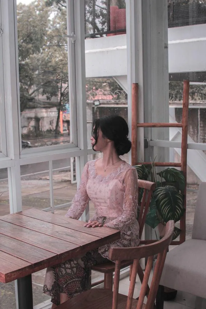 DISKON, Kebaya Encim, Rok Lilit, Kondangan, Mamasa, NENG LINA KEBAYA